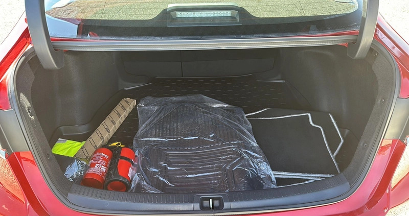 Toyota Corolla cena 81900 przebieg: 52979, rok produkcji 2019 z Dynów małe 277